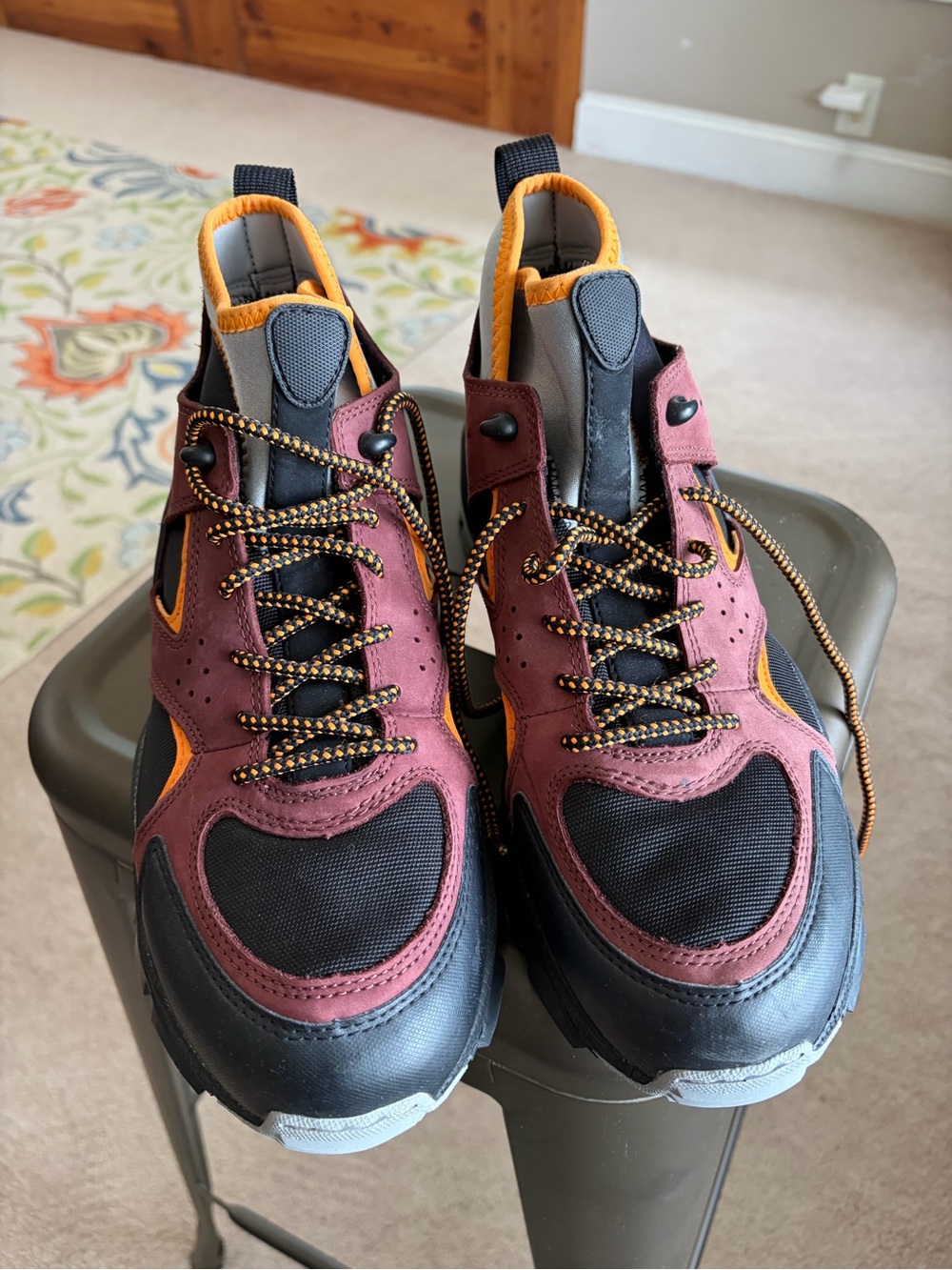Nike Men’s ACG “Team Brown” Trail size 12 rare  in Burgundy and Orange - Picture 4 of 6